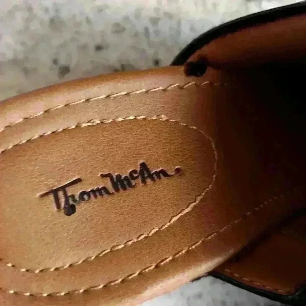 Thomas McAn leather/suede clog - Picture 6 of 9